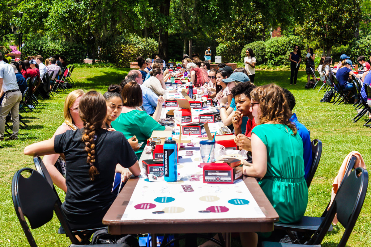 Photo of facutly, staff and students participating in The Longest Table @ FSU