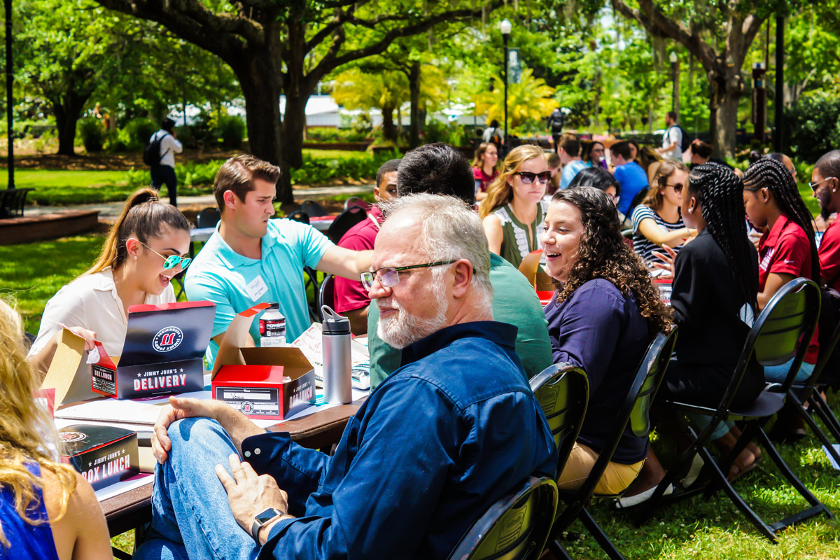 Photo of facutly, staff and students participating in The Longest Table @ FSU